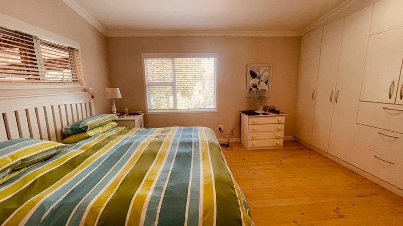 To Let 4 Bedroom Property for Rent in Keurbooms River Western Cape